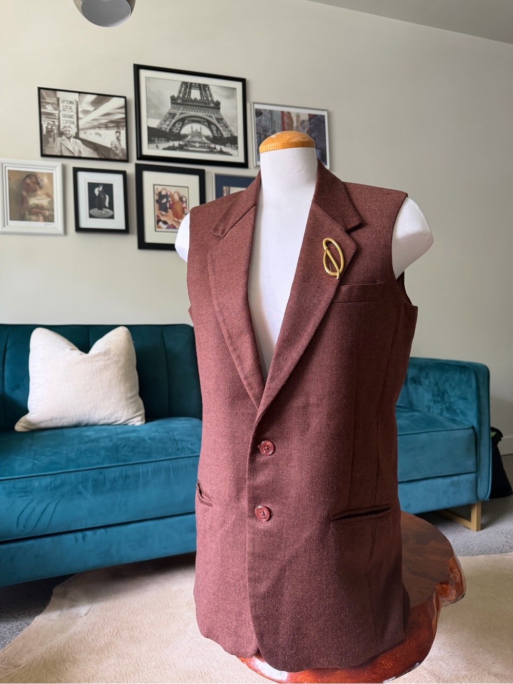 Women’s Sleeveless Blazer Vest in Rust Brown